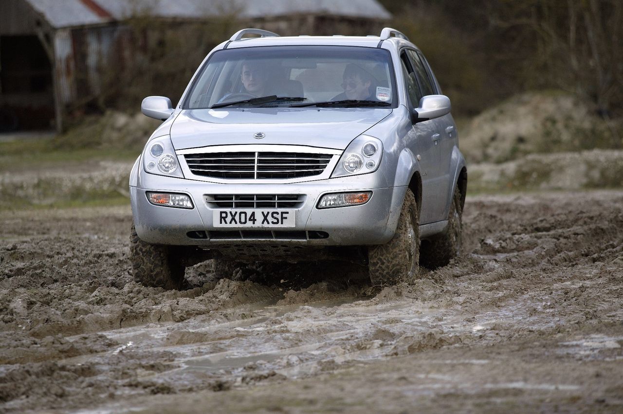 SsangYong Rexton - dość egzotyczny, ale sensowny samochód terenowy za nieduże pieniądze.