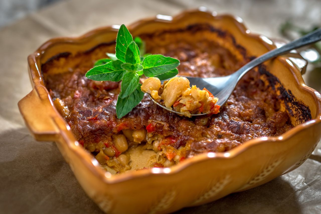 Ta bałkańska zapiekanka opanowała moją kuchnię. Kluczowy jest tani składnik