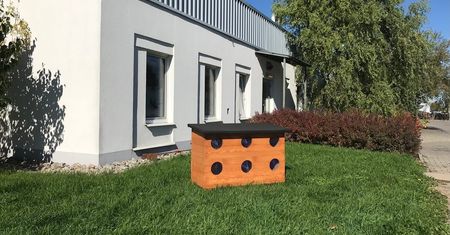 Kolejne domki dla kotów wolno żyjących