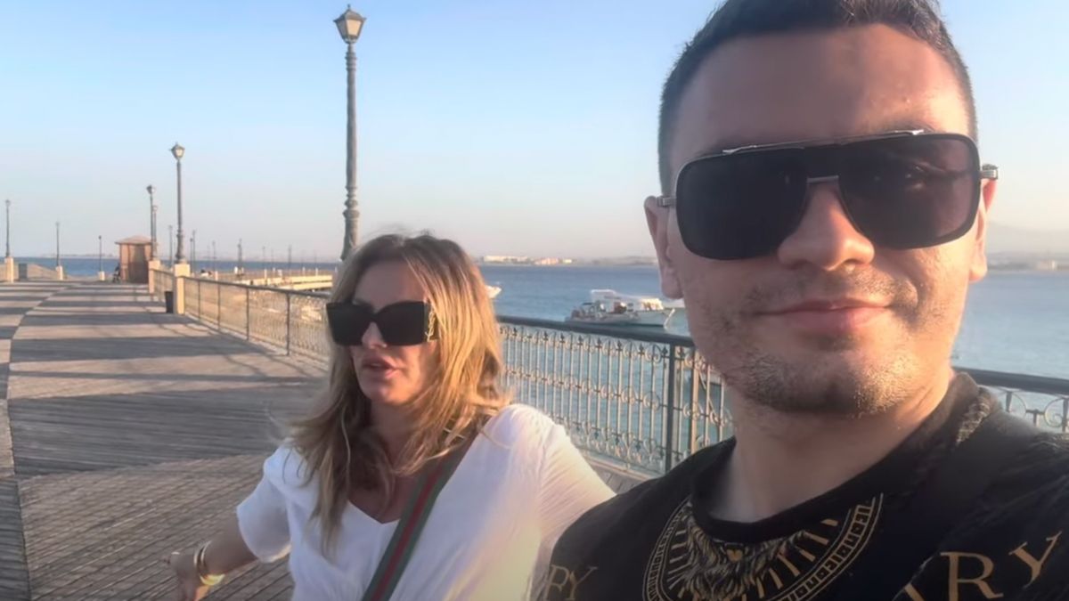 Dagmara Kaźmierska z Conanem spędza radosne chwile w Egipcie