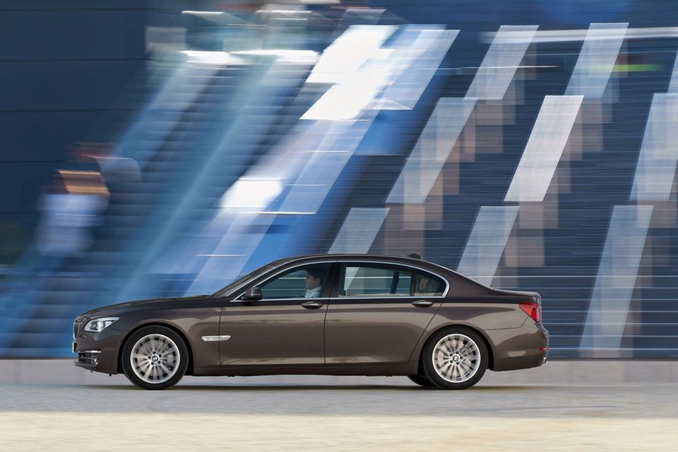 BMW serii 7 na rok 2013 - megagaleria niemieckiego okrętu flagowego 178