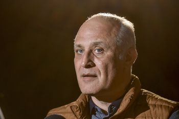 Przemysław Bluszcz z młodszą partnerką. Niedawno rozstał się ze znaną żoną