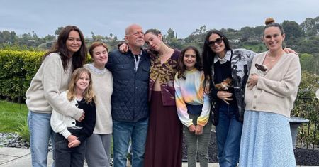 Demi Moore i Bruce Willis na wspólnym zdjęciu. Obecna żona aktora czule o parze