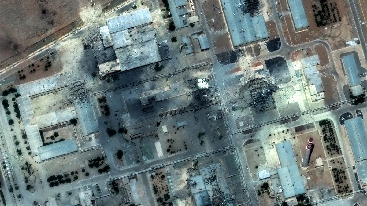 Centrum technologii jądrowej w Isfahanie po nalotach