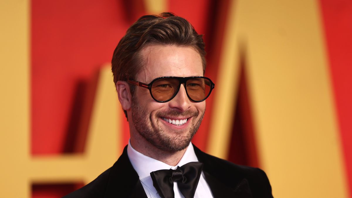 2024 Vanity Fair Oscar Party Hosted By Radhika Jones - Arrivals
BEVERLY HILLS, CALIFORNIA - MARCH 10: Glen Powell attends the 2024 Vanity Fair Oscar Party Hosted By Radhika Jones at Wallis Annenberg Center for the Performing Arts on March 10, 2024 in Beverly Hills, California. (Photo by Jamie McCarthy/WireImage)
Jamie McCarthy
bestof, topix