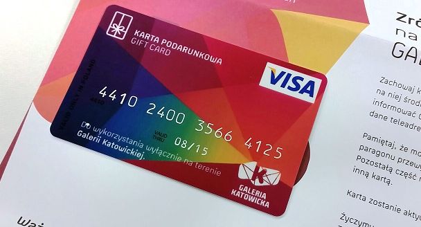 Galeria Katowicka na 1. urodziny rozdaje karty podarunkowe