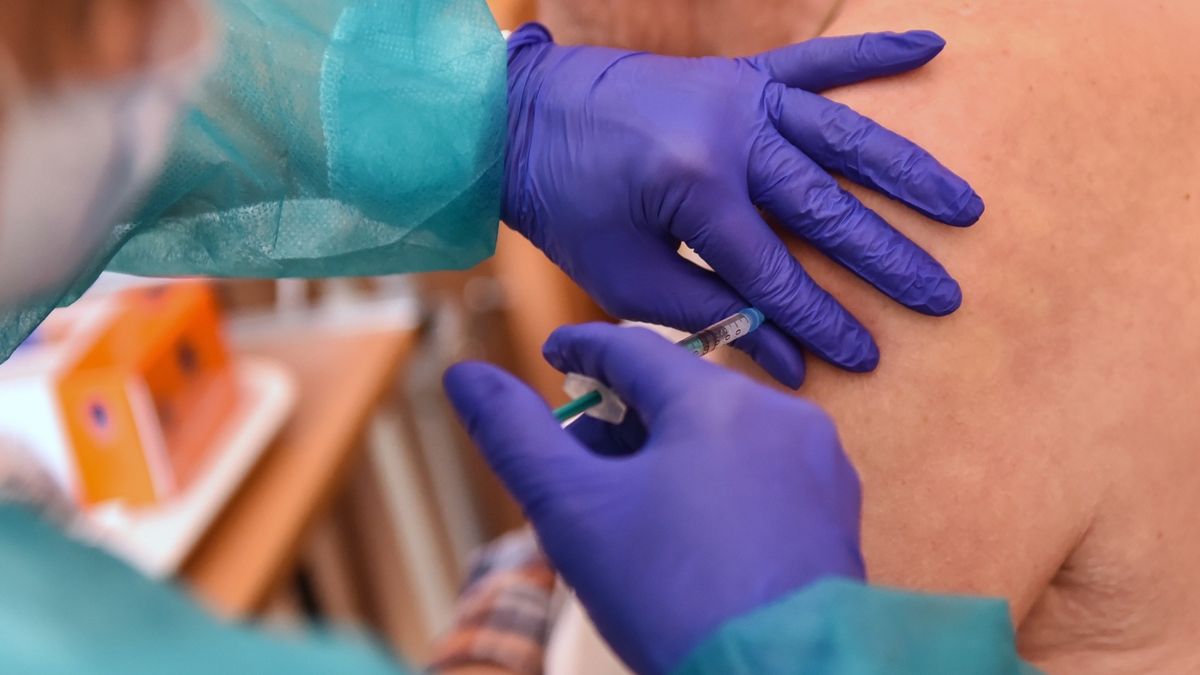 Szczepienie na COVID-19