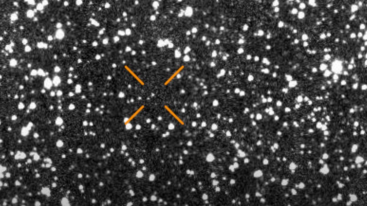 Zdjęcie C/2025 N1 na tle nieba wykonane przez teleskop ATLAS. 