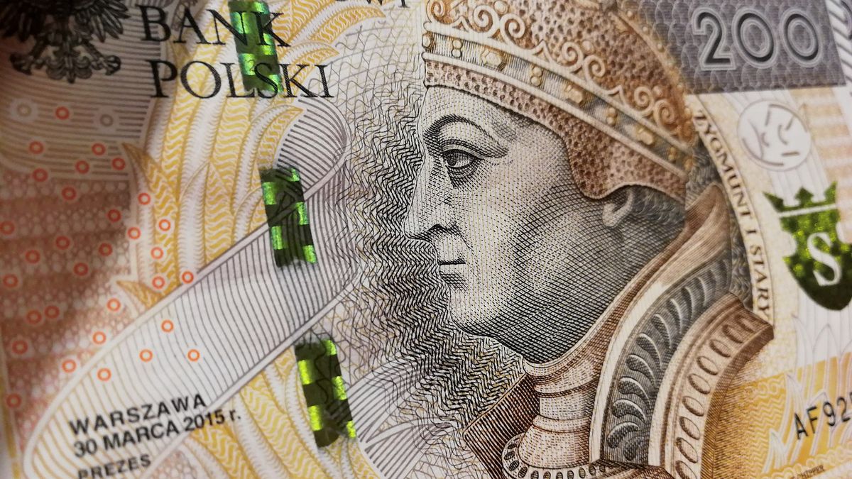 Banknot o nominale 200 zł 
