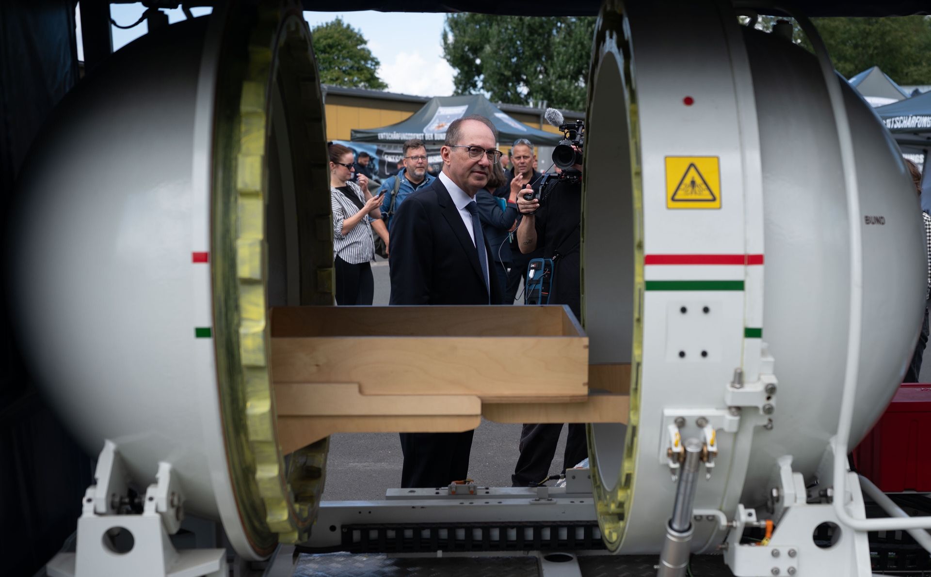 Niemcy w śledztwie szpiegowsko-dywersyjnym: Rosyjskie tropy i zagrożenie bombowymi przesyłkami