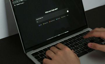 Parlament Europejski stawia granice AI. "Dobry sygnał dla twórców i wydawców"