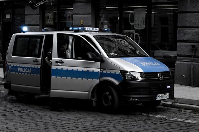 Napaść na funkcjonariuszy policji