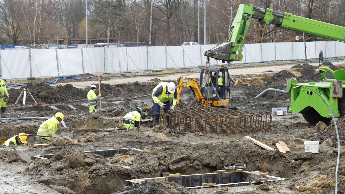 Archiwum Polska Press 2024
12.02.2024 MIKOLOW BUDOWA PARK HANDLOWY MIKOLOW OBOK AUCHAN W MIKOLOWIE TOMASZ KAWKA DZIENNIK ZACHODNI POLSKA PRESS