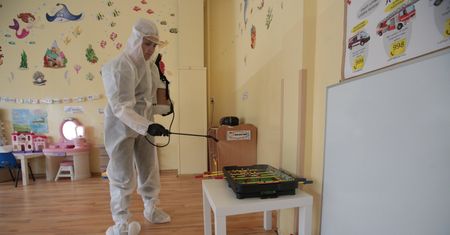 Koronawirus. Przedszkola pozostają otwarte. Wśród nauczycieli zawrzało