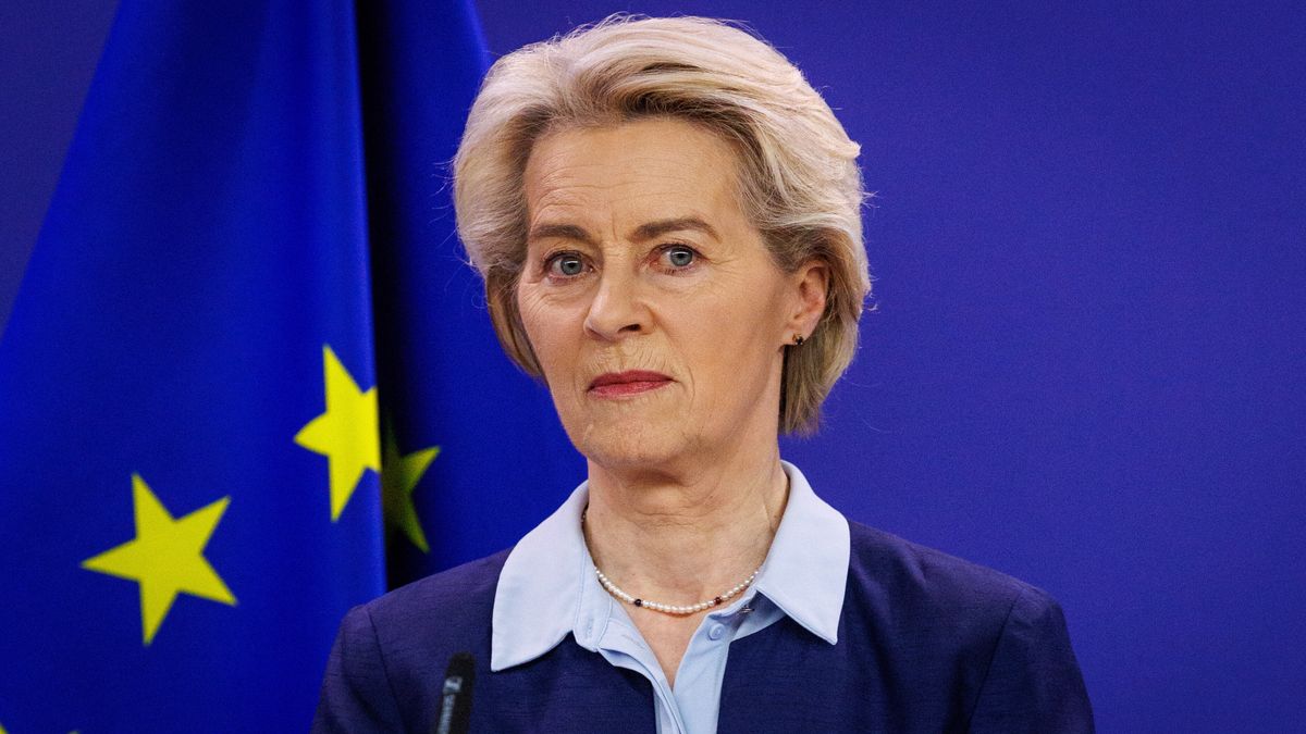 European Commission President Ursula von der Leyen speaks to the press as she receives Ukrainian Prime Minister Denys Shmyhal (not pictured) at the European Commission headquarters in Brussels, Belgium, 20 March 2024. EPA/OLIVIER MATTHYS Dostawca: PAP/EPA.