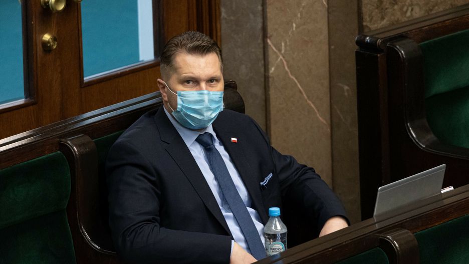 Czarnek chce zmiany przepisów ws. uczęszczania na religię lub etykę