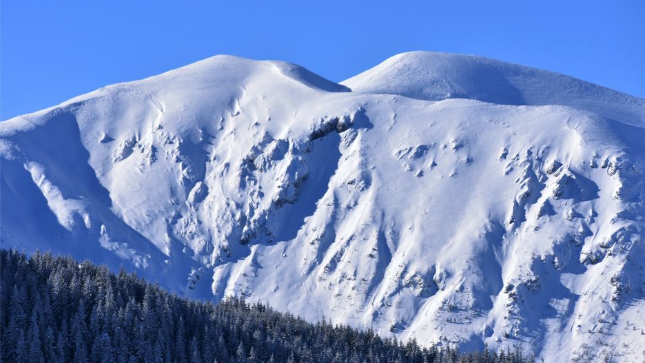 Zagrożenie lawinowe w Tatrach.  N/z Kopa Kondracka, Malolaczniak.