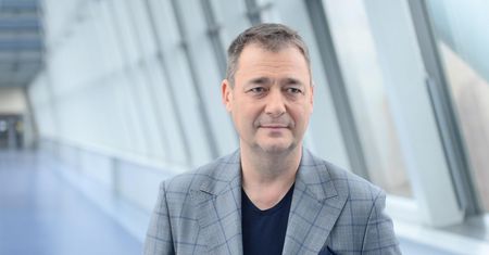 Jacek Rozenek ma plan. Będzie pomagać innym