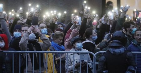 Tysiące Rosjan na ulicach. "Precz z Putinem"