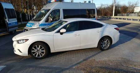 Policjanci o poranku zaskoczyli mieszkańców dwóch dzielnic Lublina. Dmuchać musiał każdy