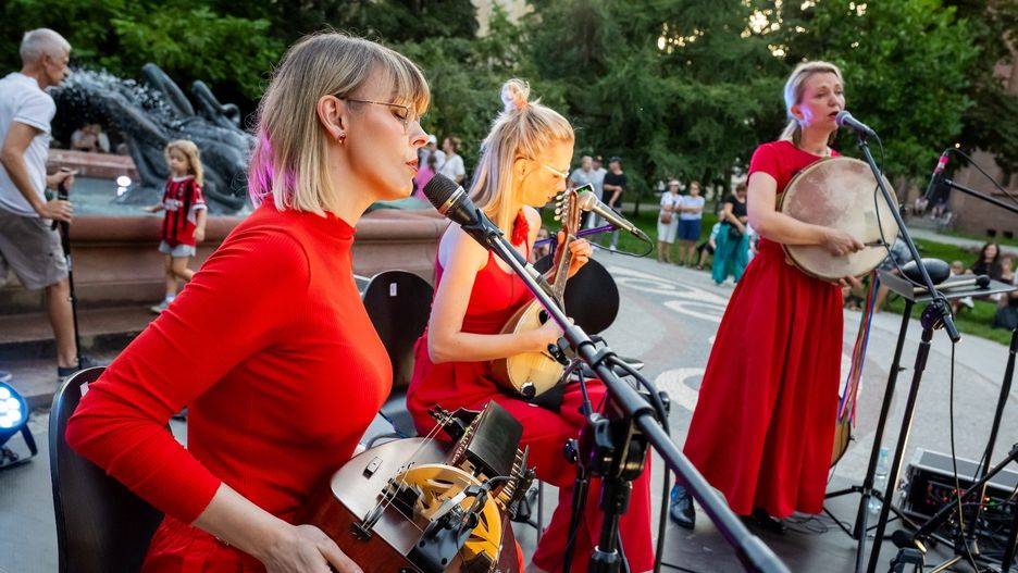 Skład zespołu Svahy tworzą: Patrycja Cywińska-Gacka, Ewa Pater i Małgorzata Żurańska-Wilkowska.
