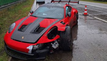 O 16:54 na A2. Spójrzcie na Porsche. Smutny widok