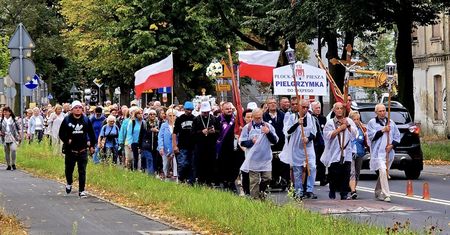 Pątnicy wracają ze Skępego. Dlaczego tam pielgrzymują?