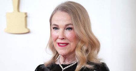Catherine O'Hara przed śmiercią trafiła do szpitala W CIĘŻKIM STANIE. Aktorka urodziła się z rzadką przypadłością