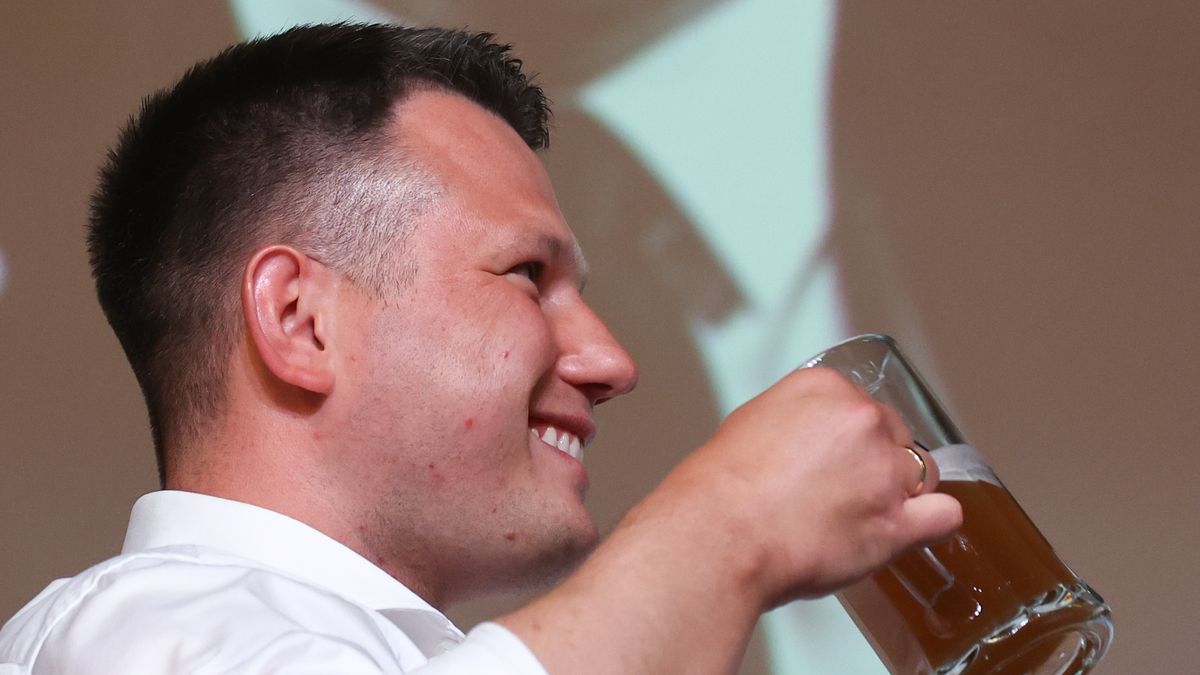 Confederation party leader Slawomir Mentzen during the 'Beer With Mentzen' tour meeting in Krakow, Poland on August 21, 2025. (Photo by Jakub Porzycki/NurPhoto via Getty Images)