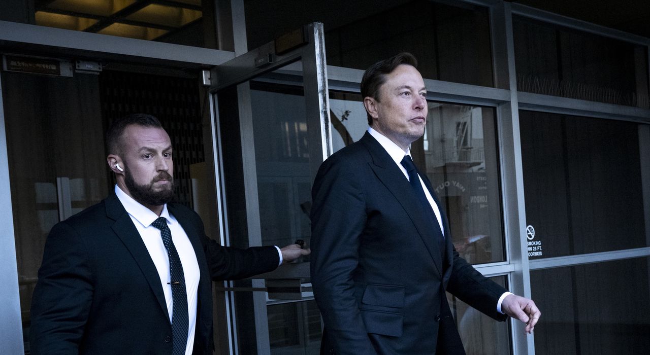 Tesla zwolniła pracowników, którzy chcieli założyć związek zawodowy