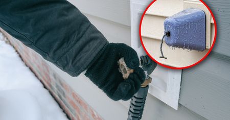 Jak zabezpieczyć kran na zimę? O tej zasadzie pamiętaj