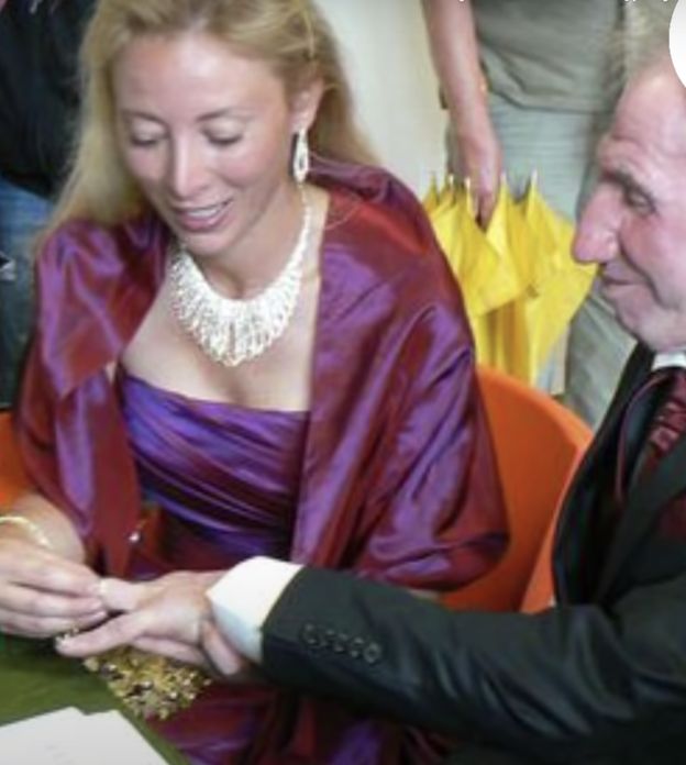 Poślubiła Francuza dla pieniędzy, a na koniec została z niczym. Tak ją przechytrzył