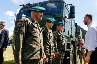 Karta dużej rodziny w mundurze. MON ma pomysł na ulgi dla żołnierzy