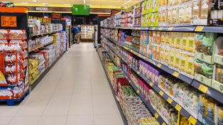 Inflacja trzyma się nisko. Portfele szykują się na test