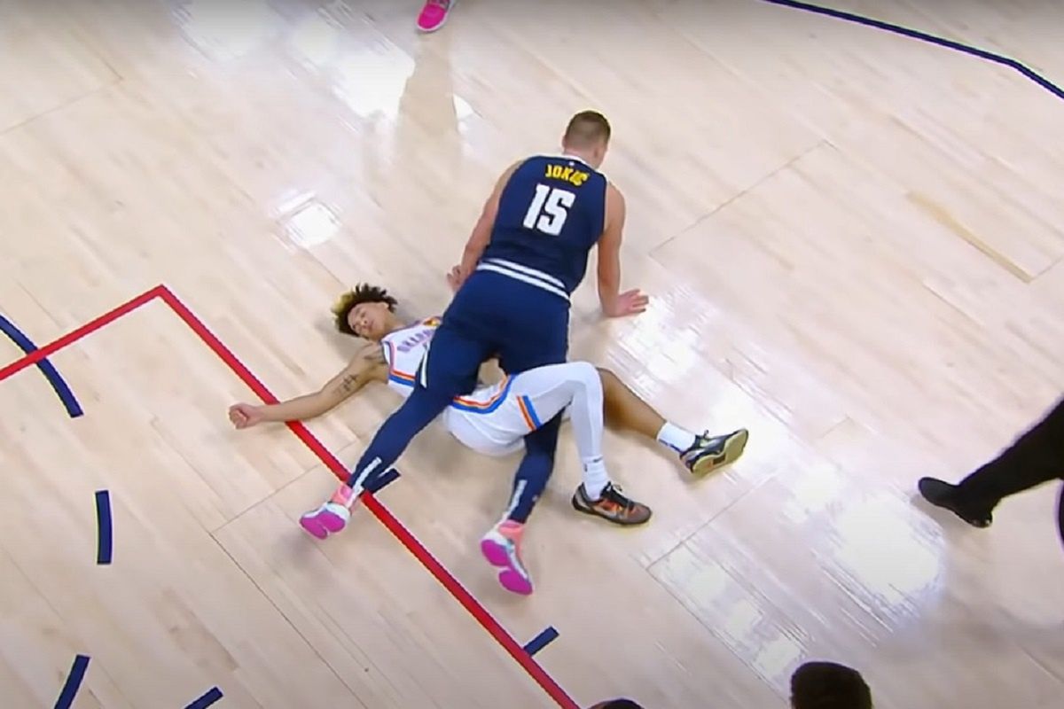 Nikola Jokić w czasie meczu NBA
