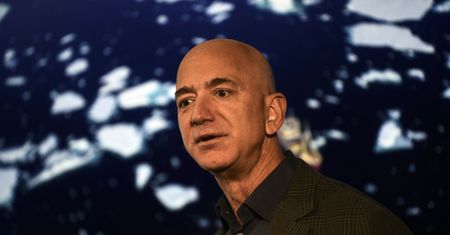 Jeff Bezos poleci w kosmos. Kto będzie mu towarzyszył? Jest finał wielkiej aukcji