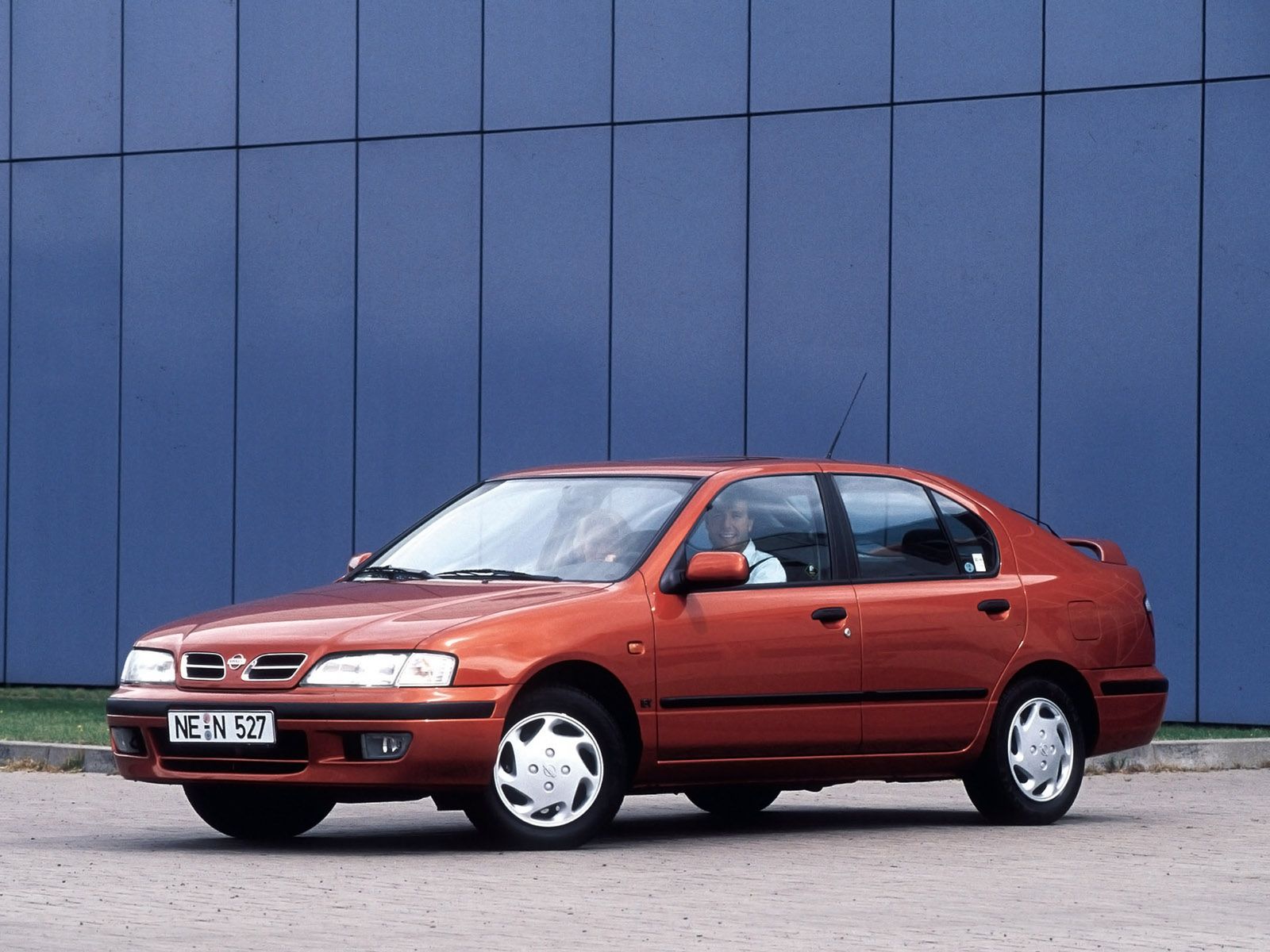 Nissan Primera P11