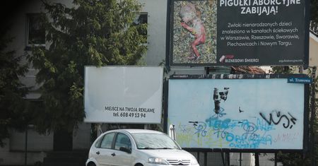 Wrocław zakazuje "martwych płodów". Plakaty znikną z centrum miasta