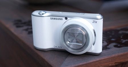 Samsung po cichu prezentuje Galaxy Camerę 2