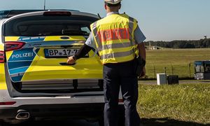 Niemcy studzą entuzjazm. Chodzi o przepustki na granicach