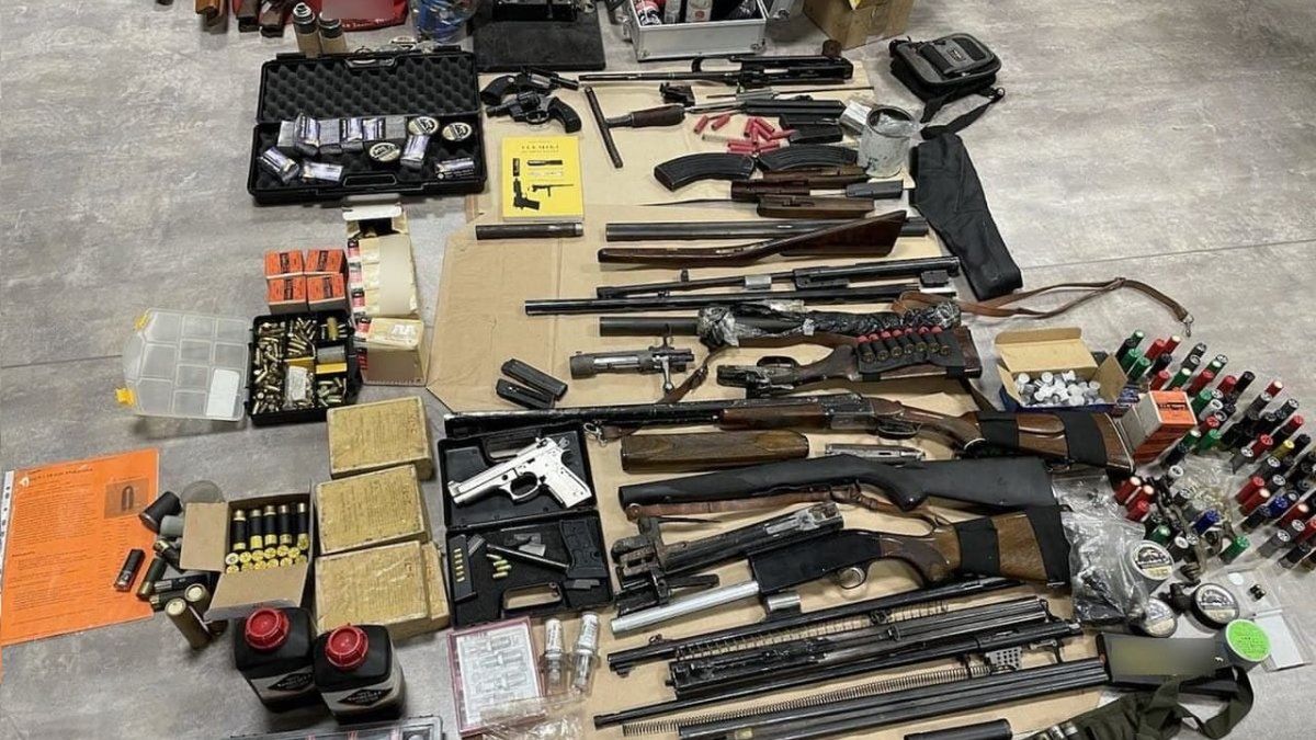 Policjanci zlikwidowali domowy arsenał broni 