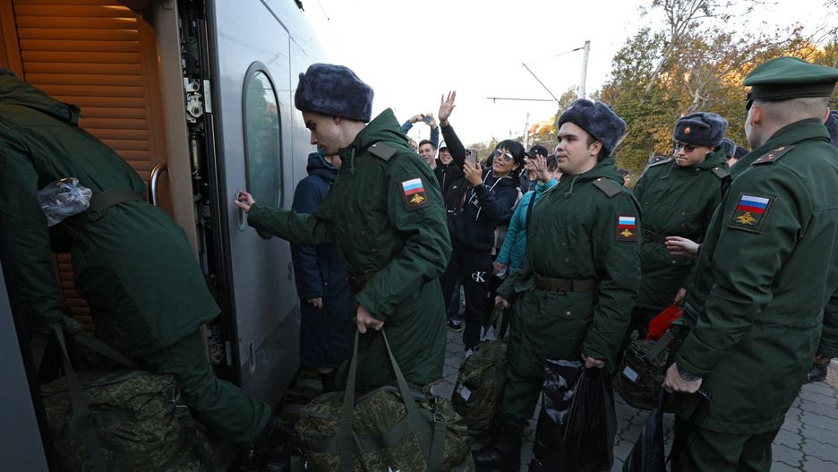 Rosja przesunęła nowe jednostki wojskowe na północ Krymu [zdj. ilustracyjne]