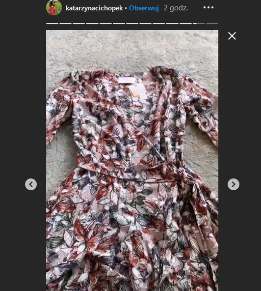 sukienka w kwiaty w cenie 360,00 zł