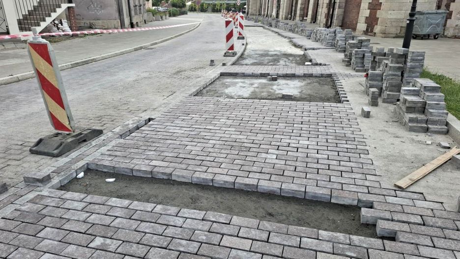 Na zdjęciu remont ulicy Łukasińskiego w Zamościu. Był bardzo uciążliwy