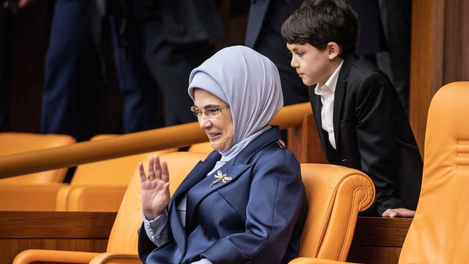 Emine Erdogan obserwuje inaugurację kolejnej prezydenckiej kadencji męża w czerwcu 2023 roku
