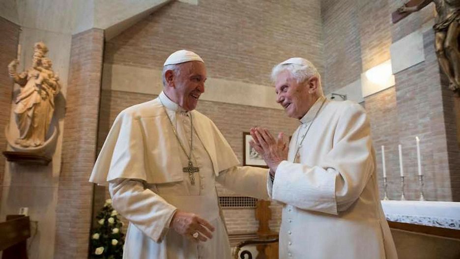 Pedofilia w niemieckim Kościele. Benedykt XVI otrzymał list od Franciszka 