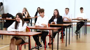Egzamin ósmoklasisty w Szkole Podstawowej nr 4 w Łęczycy. Dziś uczniowie zmierzyli się z królową nauk - matematyką