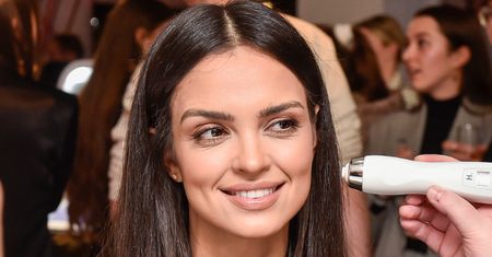 Klaudia El Dursi pozuje bez makijażu. Fanka: "Myślałam, że tylko ja wyglądam po przebudzeniu jak OBRAŻONY BORSUK" (FOTO)