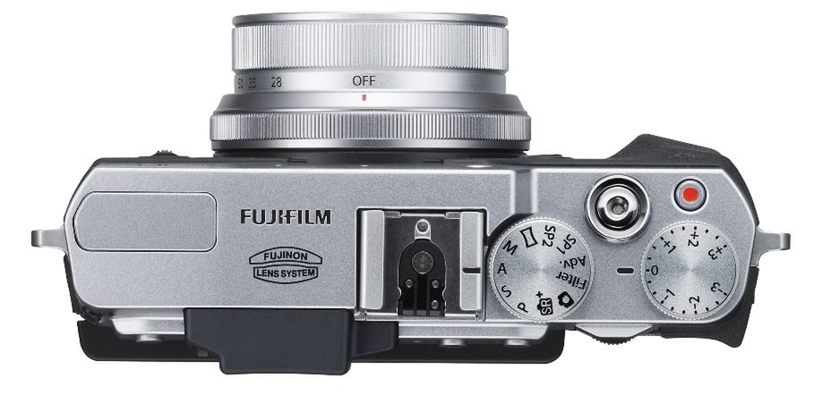 Fujifilm X30 – nowy wygląd, ergonomia, bateria i wizjer 6