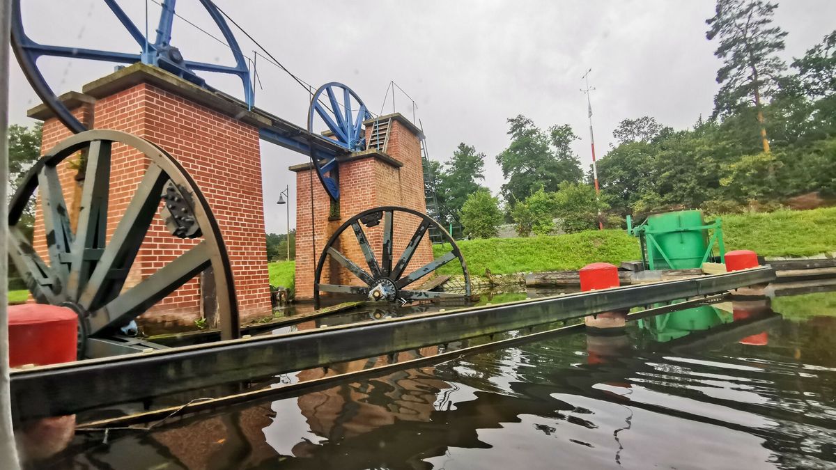 Fragment kanału w drodze do Elbląga 